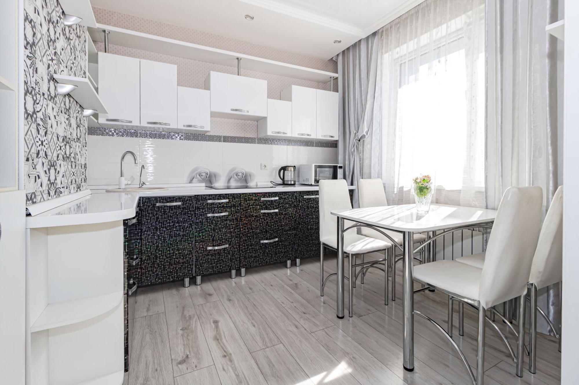 Apartment 7 я 21-6-150 *